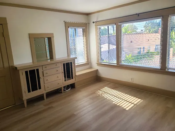 4119 E 5th St, Long Beach, CA 90814