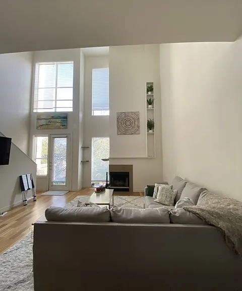 6919 Sumner St — Photo 1