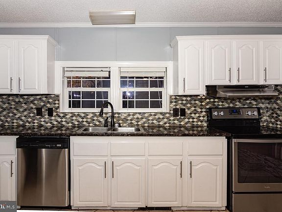 4th image of 14500 Lake Central Dr