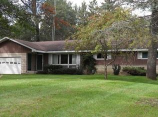 106 Richlen Ave, Crivitz, WI 54114