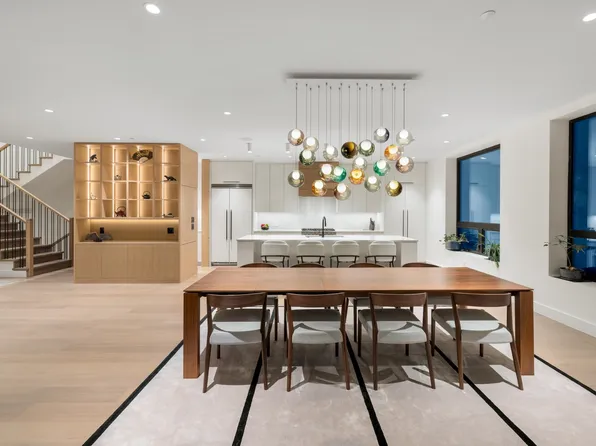 4841 The Dl, West Vancouver, BC V7W 1K2