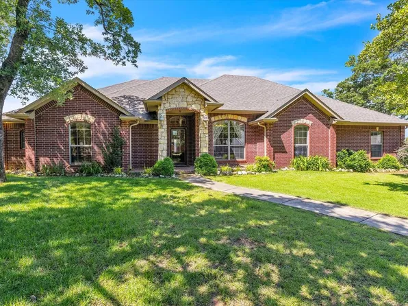 606 Cypress Ct, Blanchard, OK 73010