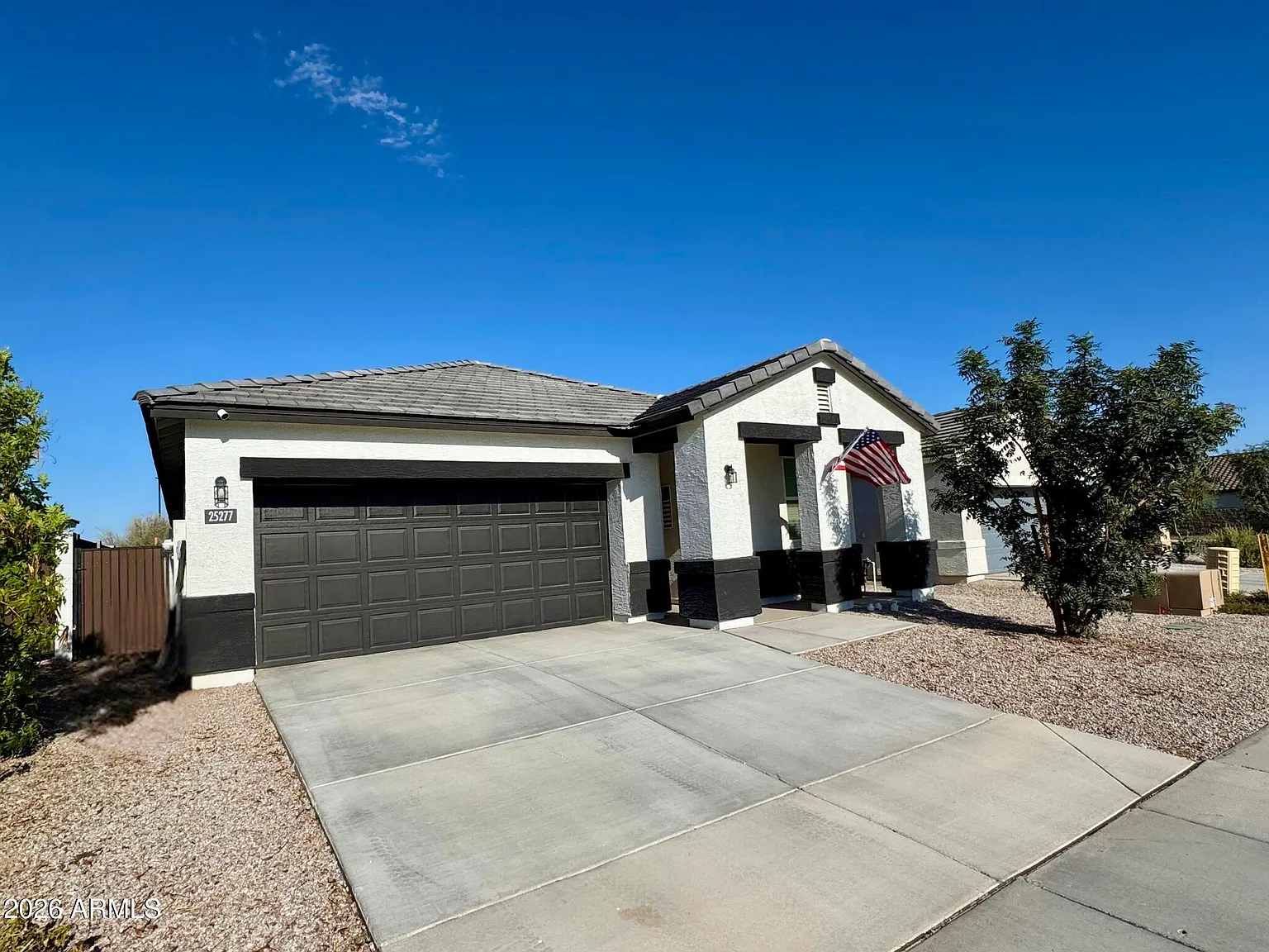 4 bed, 3.0 bath, 2025 sqft, $2,500 — Photo 2