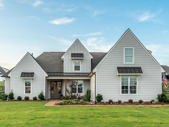 2nd image of 35 Farmhouse Cv