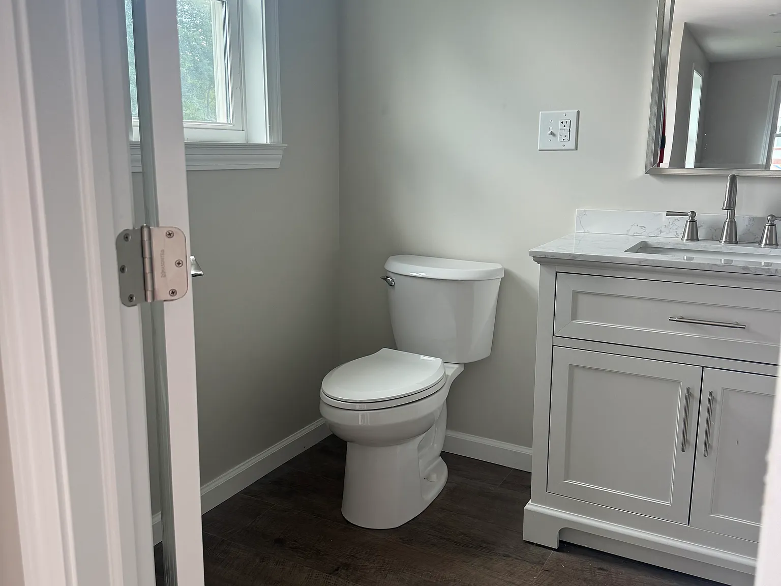 3 bed, 1100 sqft, $2,400 — Photo 4