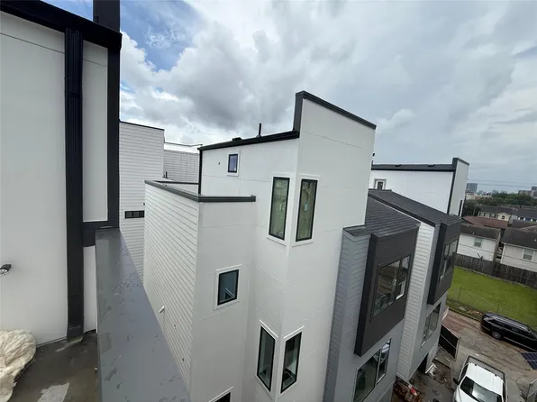 1107 Wilson St, Houston, TX 77019