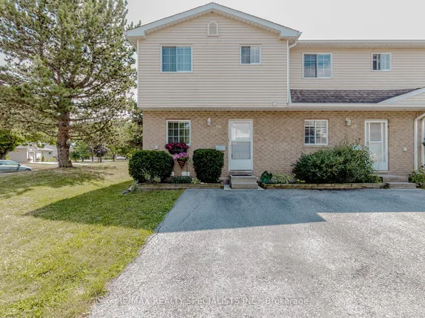 8136 Coventry Rd #66, Niagara Falls, ON L2H 2X6