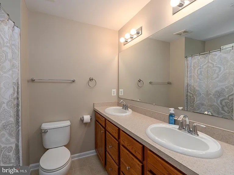 7716 Timbercross Ln — Photo 18