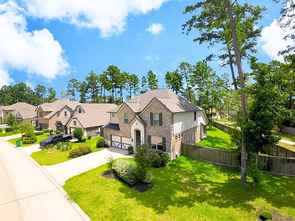 2nd image of 148 Gray Pine Grove Way