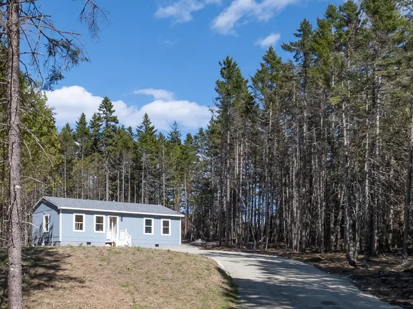 40 True Lane, Tremont, ME 04612