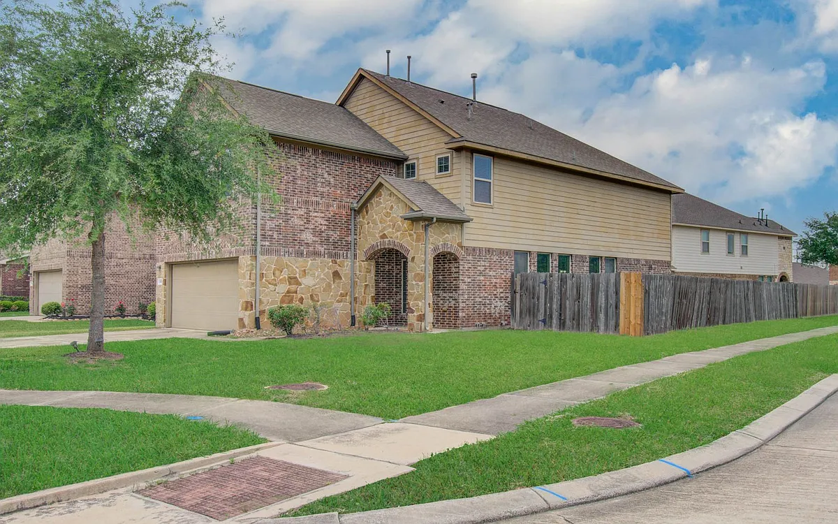 Building Photo - 13851 Bonner Bluff Ln