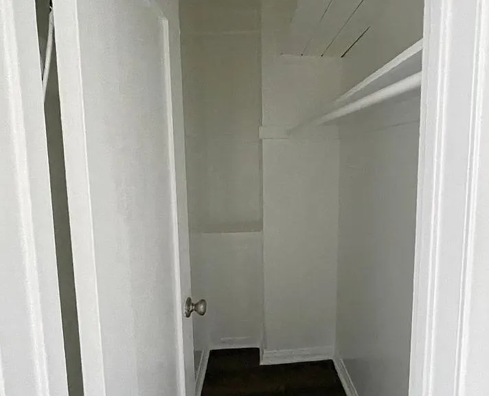 138 S Berendo St — Photo 8
