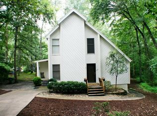 1127 Selwyn Lane, Cary, NC 27511