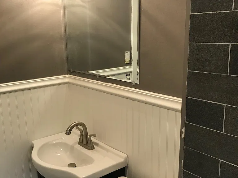 17 Hewitt St #1 — Photo 6