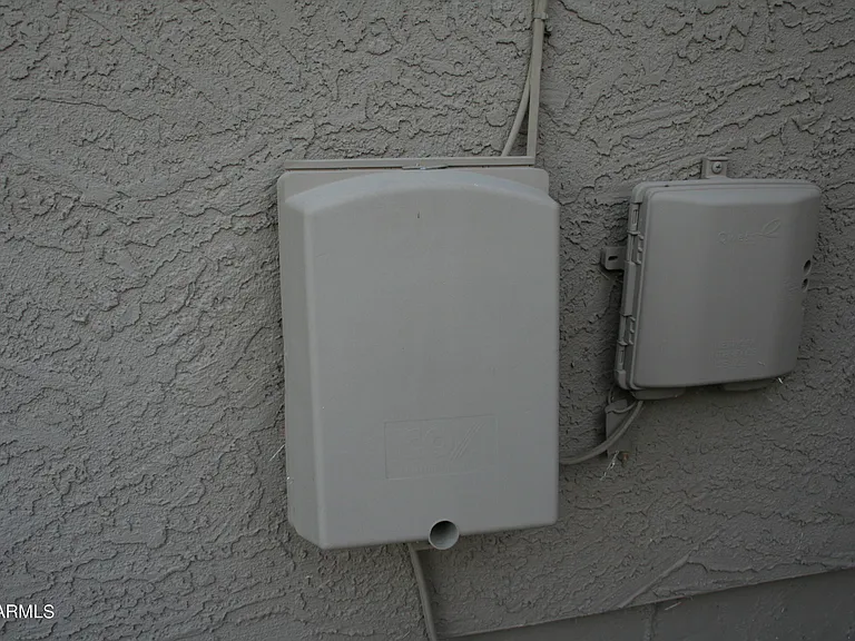 11207 W Hopi St — Photo 55