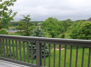 5385 Empire Ln N, Plymouth, MN 55446