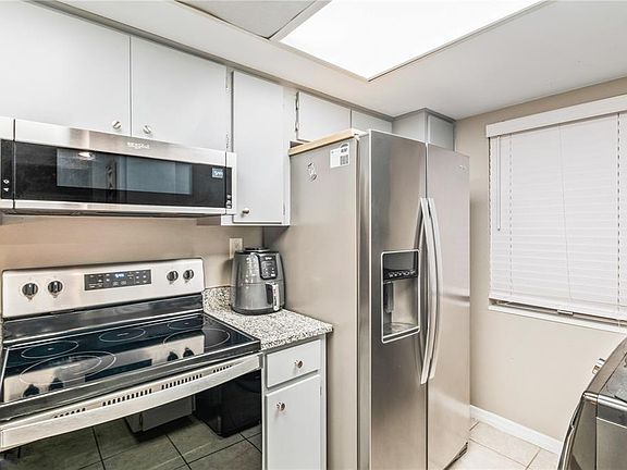 5th image of 90 S Highland Ave APT 402
