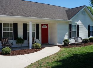 107 Holli Ln, Rossville, GA 30741