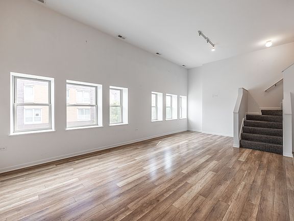 2nd image of 2700 W North Ave #205