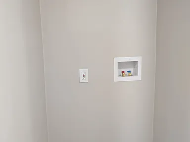 658 Grove St #2 — photo 6 of 7