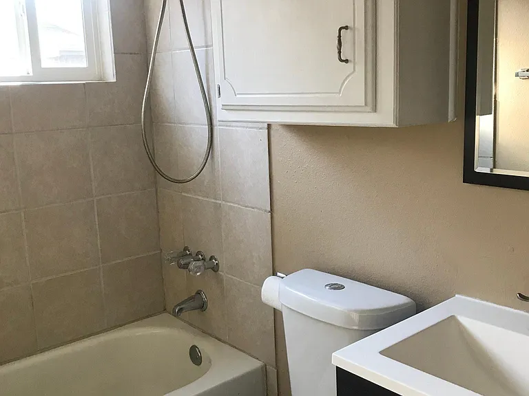 Hall full bath