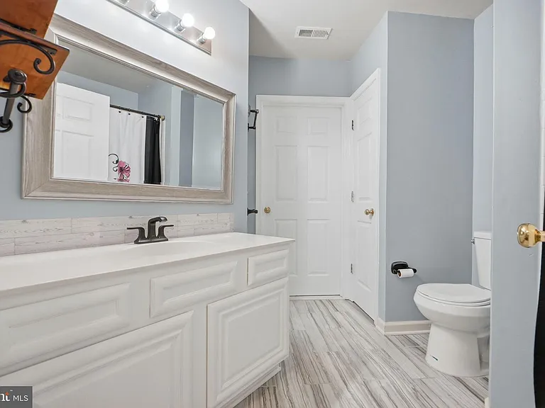 12461 Hayes Ct #103 — Photo 15
