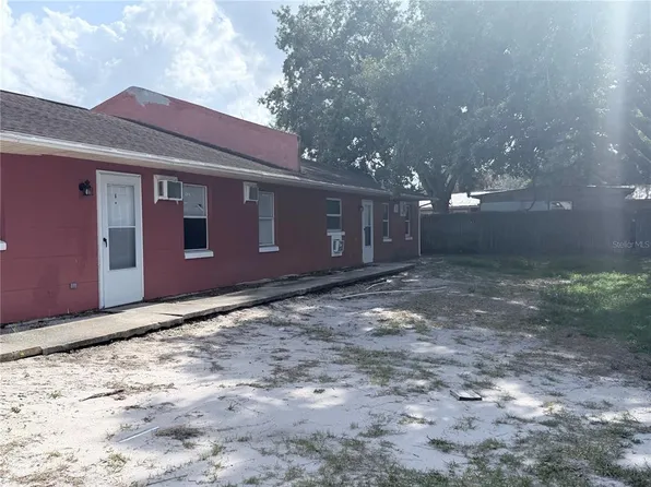 507 Twin Pines Ln, Auburndale, FL