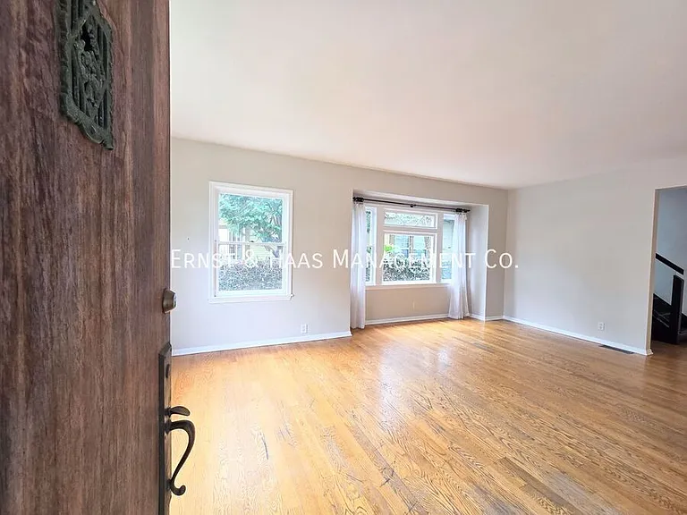 129 Orange Ave — Photo 4