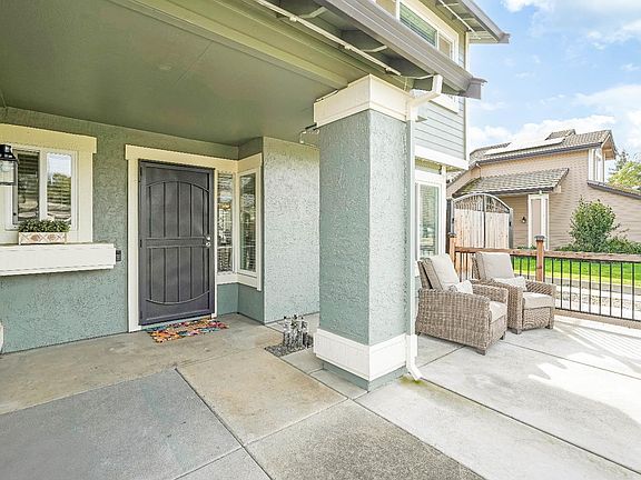 4th image of 1315 Jacobs Place