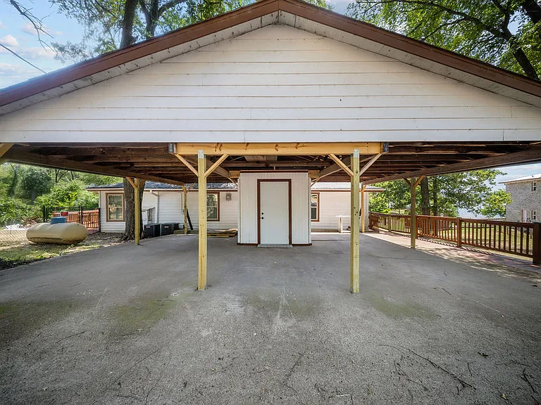 203 Farmer Dr — Photo 39