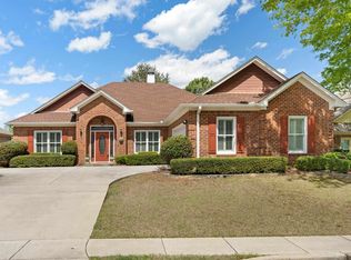 524 Saint Lauren Way, Birmingham, AL 35242