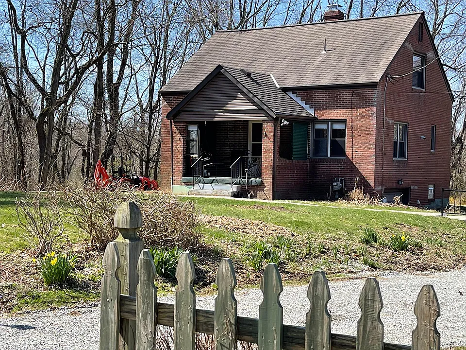 157 Irishtown Road Ext
