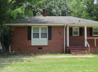 1103 Martindale Dr, Fayetteville, NC 28304