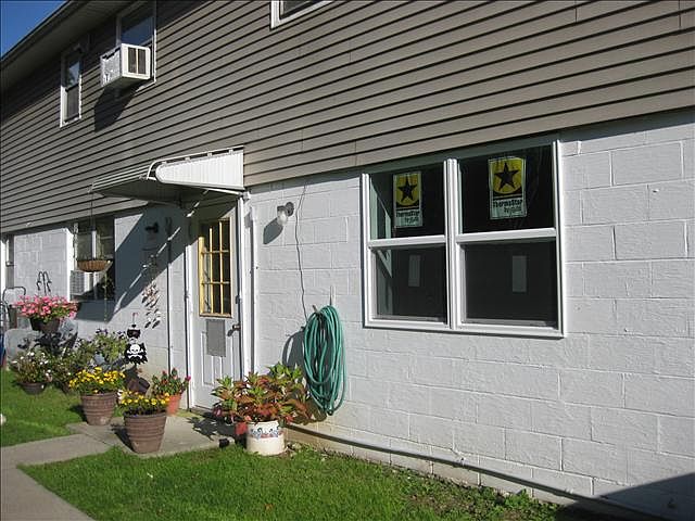 2nd image of 1396 Route 376 #4