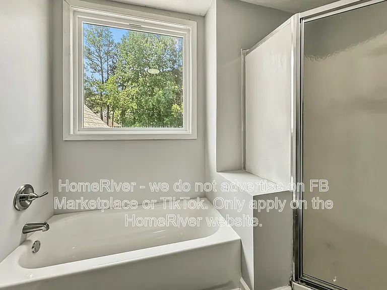 11876 Plantation Pkwy — Photo 14