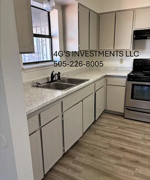 313 W Sycamore Ave #11 — Photo 6