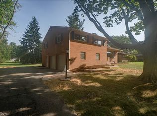 615 Summit St SE, North Canton, OH 44720