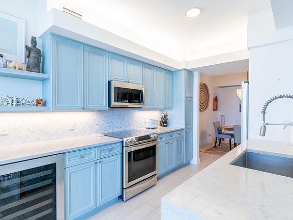 4th image of 3100 N Ocean Bl #2105