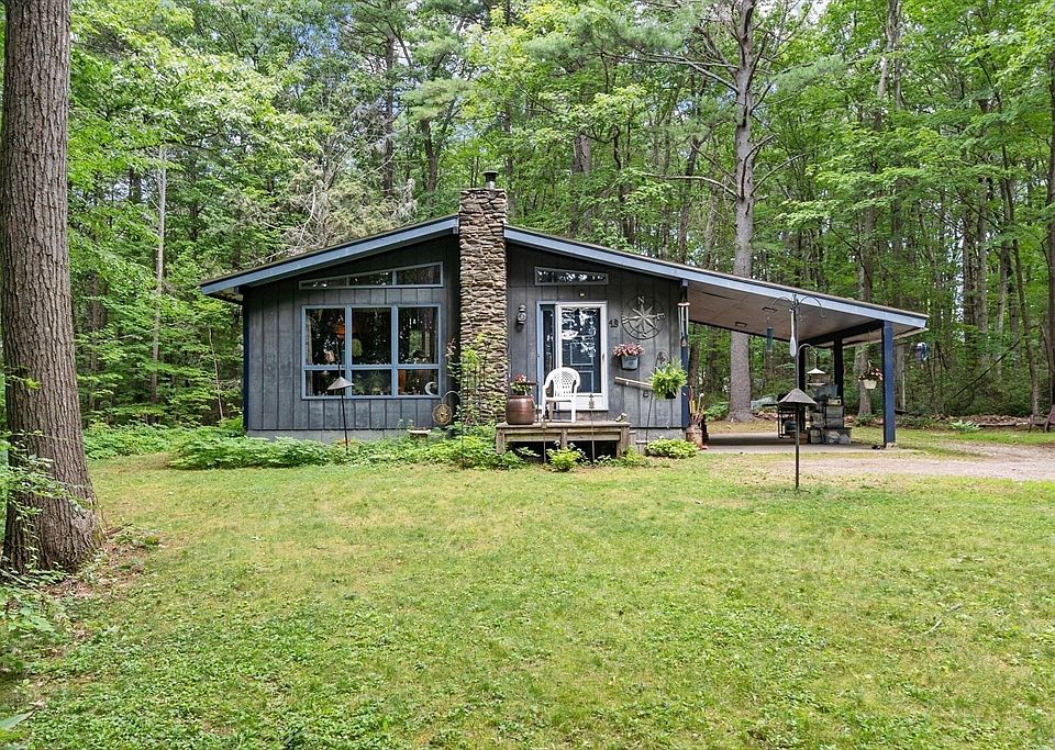 1st image of 13 Lakewood Park Rd