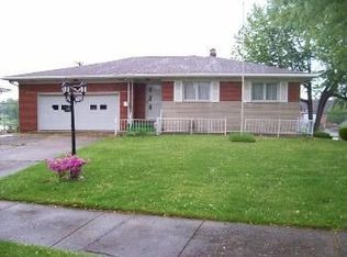 1425 W Valentine Cir NW, Canton, OH 44708