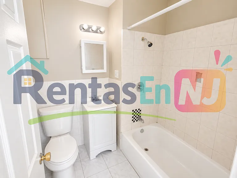 152 Chadwick Ave #3 — Photo 5