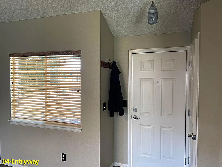 1448 Cedarwood Dr — Photo 5