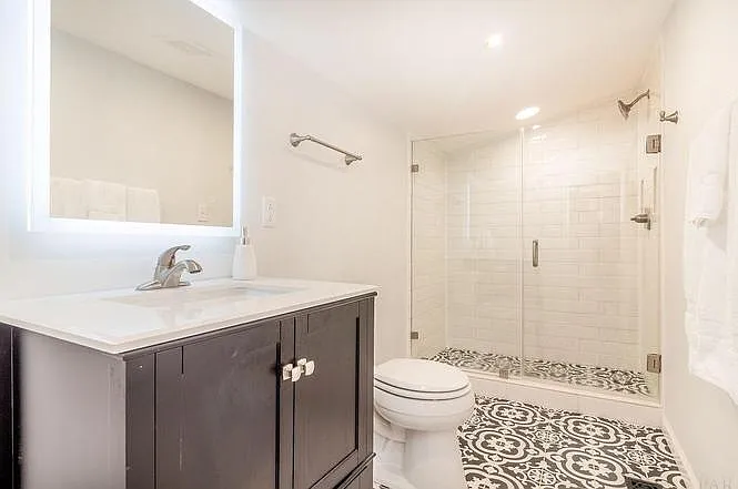3 bed, 2055 sqft, $2,500 — Photo 2