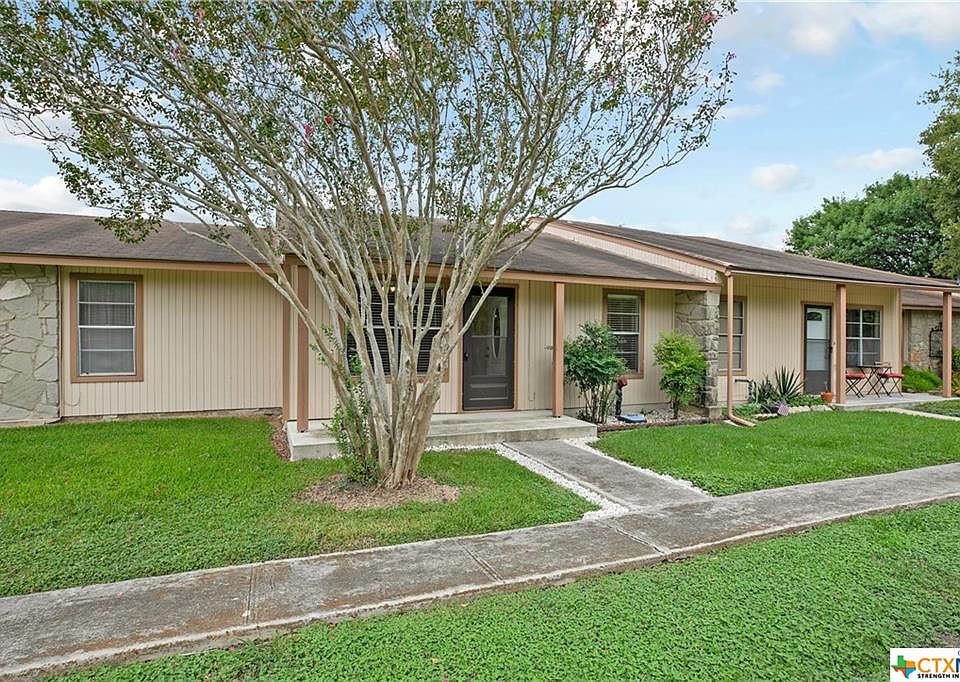 1st image of 1051 Country Club Dr #C-11