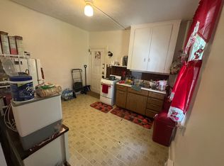 146 E New St APT 2R, Lancaster, PA 17602