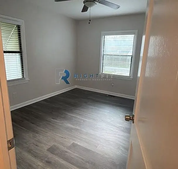 2314 Avalon Rd — Photo 5