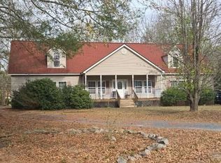 1201 Eastview Dr, Aberdeen, NC 28315