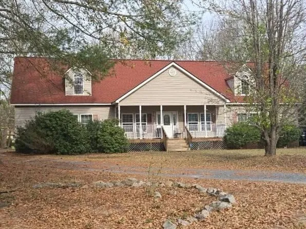 1201 Eastview Dr, Aberdeen, NC 28315