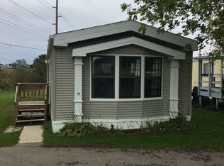 500 2nd St NW, Epworth, IA 52045