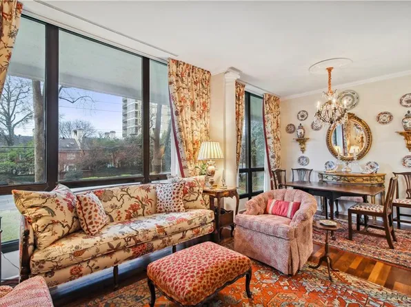 2575 Peachtree Rd NE APT 5C, Atlanta, GA 30305